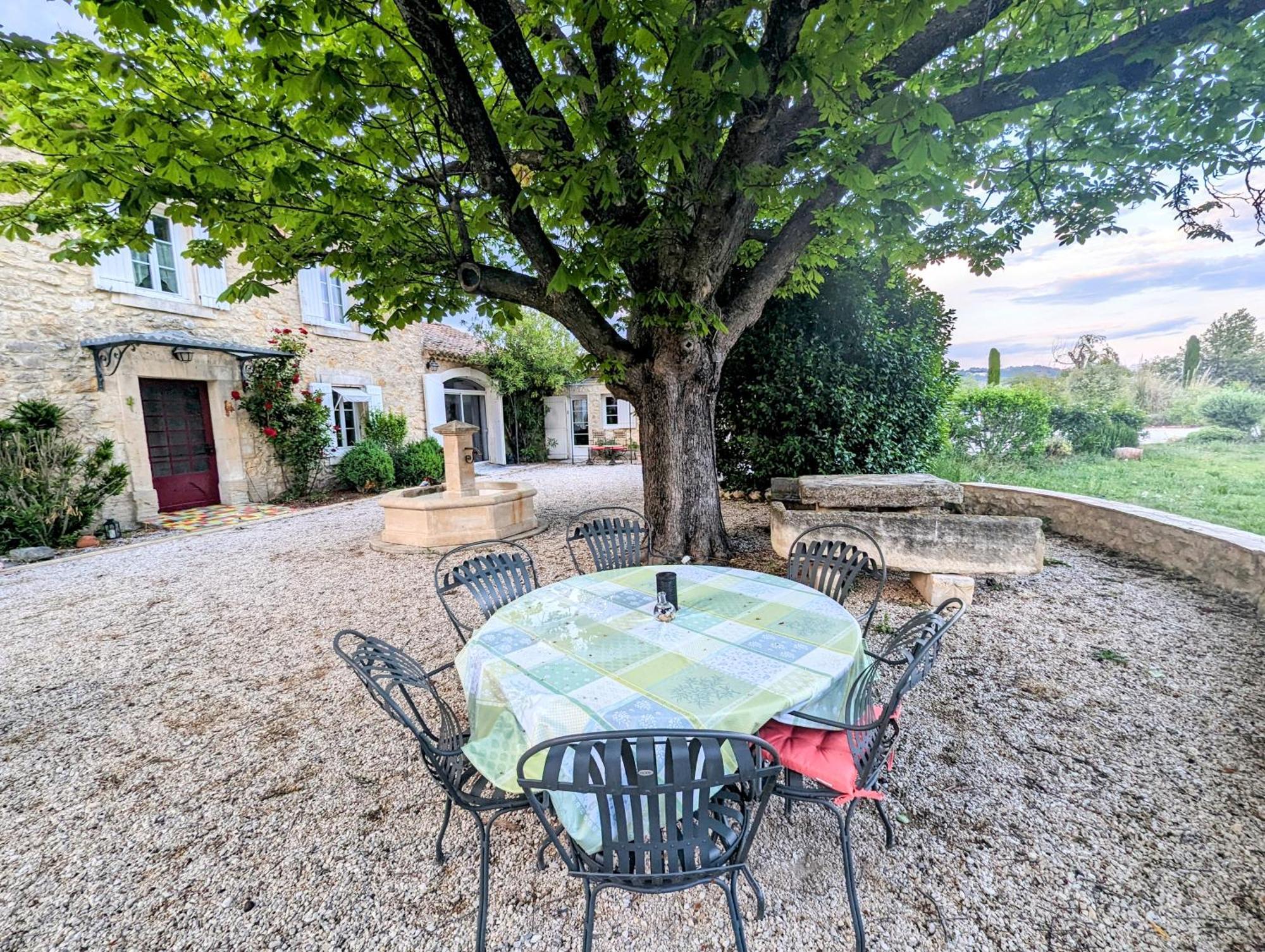Petit Luberon Chez Manon En Luberon - Vacation In Lagnes