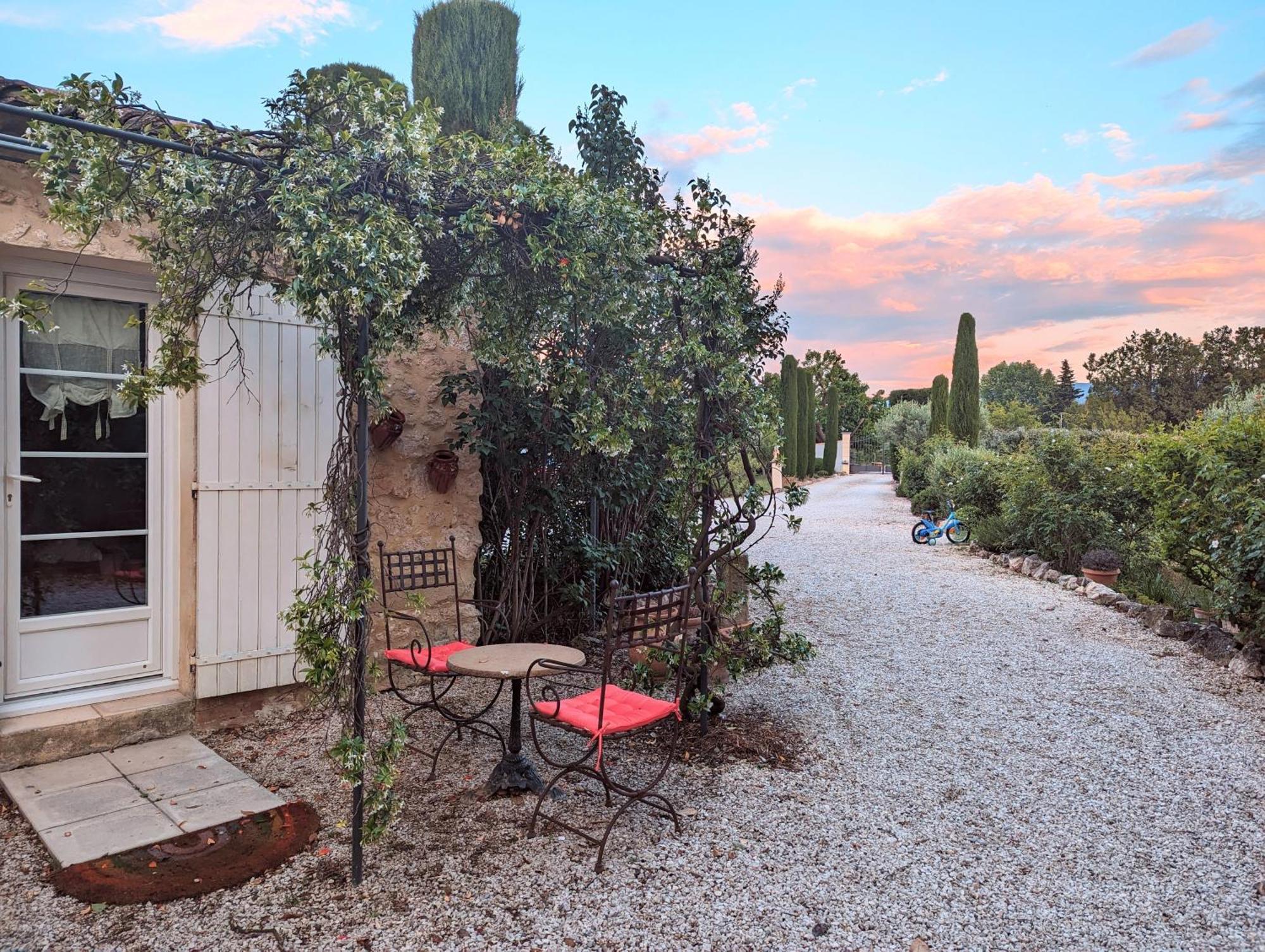 Petit Luberon Chez Manon En Luberon - Vacation In